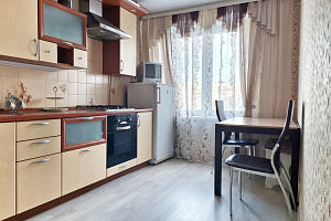 Гостиницы Челябинска все включено, 1-комнатная Героев Танкограда 65 все включено - забронировать номер
