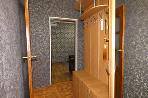 Квартиры Пицунды с кухней, 2х-комнатная Агрба 35 кв 89 с кухней