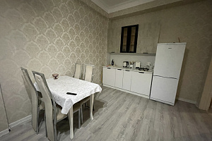 Отели Дагестана для отдыха с детьми, "На Времена года 9к1" 2х-комнатная для отдыха с детьми - забронировать номер