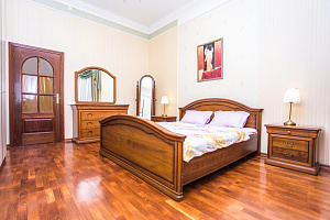 Квартиры Санкт-Петербурга 3-комнатные, 3х-комнатная Большая Морская 21 3х-комнатная - снять