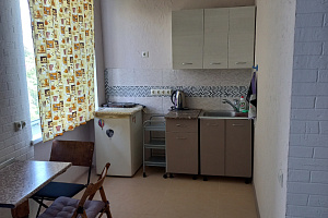 Квартиры Абхазии с кухней, 2х-комнатная Мельзавод 10  с кухней