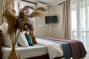 "Vgosti61" 2х-комнатная квартира