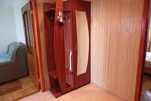 Квартиры Гурзуфа недорого, 3х-комнатная Подвойского 20 недорого - раннее бронирование