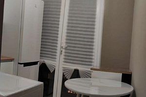 Квартиры Абхазии с кухней, 1-комнатная Ладария 20 кв 113 с кухней - снять