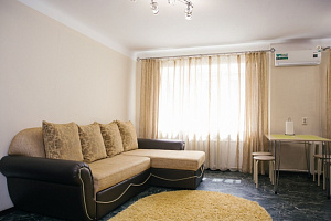 Квартиры Хабаровска 2-комнатные, 2х-комнатная Амурский 12 2х-комнатная
