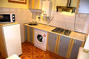 Квартиры Анапы с кухней, 2х-комнатная  Крымская 81 с кухней - снять