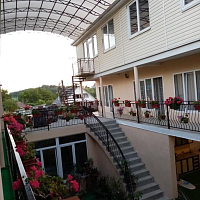 &quot;У Ларисы&quot; частный сектор