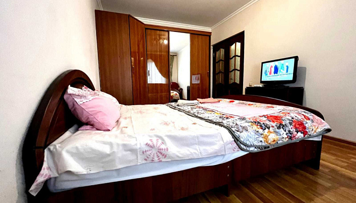 1-комнатная квартира Кабардинская 194 в Нальчике - фото 1