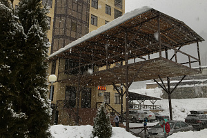 Отели Домбая в центре, "Вершина" апарт-отель в центре - фото