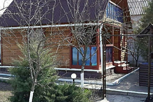 Гостевые дома Каменск-Шахтинского у парка, "Место Отдыха Берлога" у парка - фото