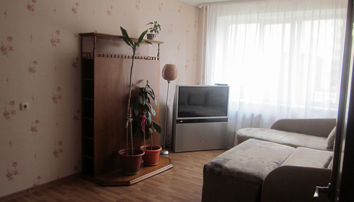 2х-комнатная квартира Мичурина 7 в Томске - фото 1