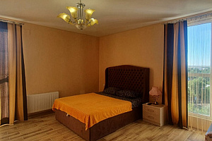 Отели Феодосии семейные, 2х-комнатная Черноморская набережная 1-К семейные - раннее бронирование