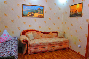 Квартиры Севастополя в центре, 2х-комнатная 6-я Бастионная 29 в центре - снять