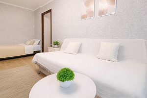 2х-комнатная квартира Ново-Садовая 42