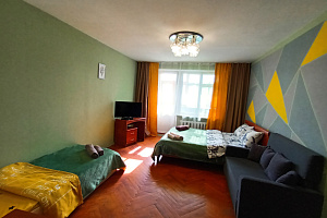 3х-комнатная квартира Морозова 7