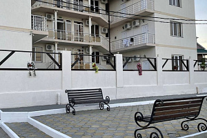 Гостевые дома Геленджика с балконом, "АРГО" с балконом - забронировать номер
