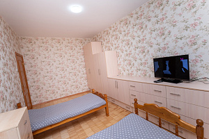 Гостиницы Архангельска в центре, 3х-комнатная Попова 26 в центре - раннее бронирование