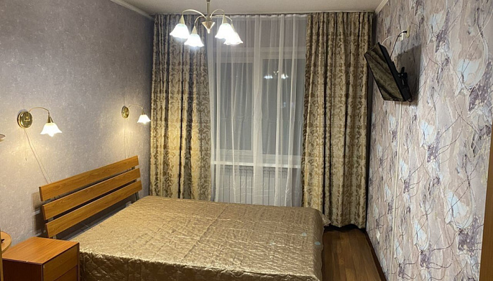 3х-комнатная квартира Чехова 7 в Южно-Сахалинске - фото 1