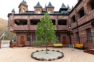 Гостевые дома Новороссийска с бассейном, "Durso-Tower" с бассейном - раннее бронирование