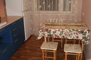 Квартиры Щёлкино на месяц, 2-комнатная 1-й микрорайон 8 на месяц - цены