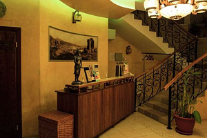 Отели Феодосии с питанием, "Бульварная горка" мини-отель с питанием - забронировать номер