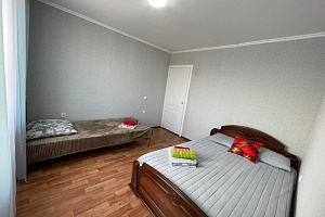Квартиры Крымска недорого, 2х-комнатная Надежды 1 недорого - раннее бронирование