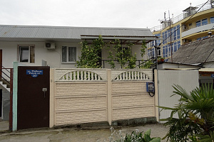 Гостевые дома Лазаревского с видом на море, Победы 243 с видом на море - фото