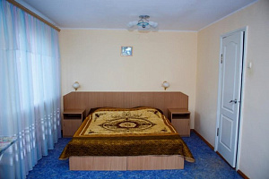 Гостиницы Приморско-Ахтарска на карте, "Волна" на карте