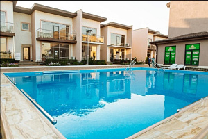 Дома Таганрога с бассейном, "Art Voyage hotel" апарт-отель с бассейном - фото