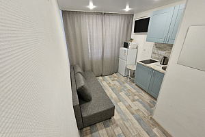 Квартиры Тюмени 3-комнатные, "Уютная с ремонтом"-студия 3х-комнатная