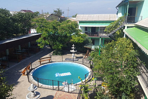 Отели Черноморского с бассейном, "Черноморец" мини-отель с бассейном - фото