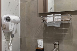 Фото номера «Deluxe Double Suite with balcony двуспальная кровать», 2