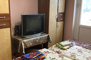 Квартиры Абхазии с кухней, 2х-комнатная Абазгаа 61/2 с кухней