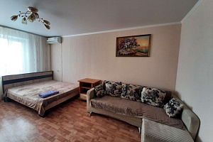 Гостиницы Орла с бассейном, 1-комнатная Межевой 9 с бассейном - фото