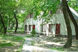 Гостиницы Средней Ахтубы у парка, "Диамант-Волга" у парка - фото