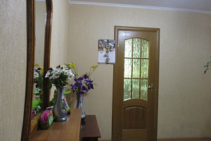 Квартиры Гурзуфа на месяц, 3х-комнатная Подвойского 9 кв 100 на месяц