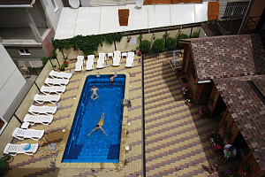 Гостиницы Ольгинки с бассейном, "Гранд Вилла" с бассейном