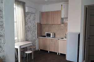 Снять квартиру в Феодосии посуточно в сентябре, 1-комнатный Зерновская 34