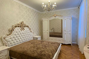 Квартиры Абхазии на месяц, 3х-комнатная Когония 25 кв 7 на месяц