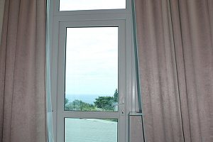 &quot;С видом на Черное море&quot; 2х-уровневая квартира в п. Ливадия (Ялта) фото 15