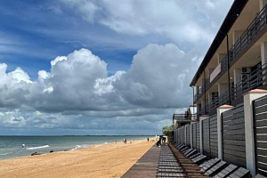 Отели Голубицкой рядом с пляжем, "Море рядом" рядом с пляжем - фото