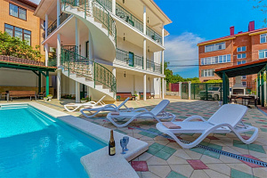 Отдых в Геленджике с подогреваемым бассейном, "Villa Maria" с подогреваемым бассейном - цены