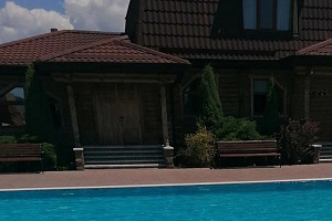 Гостевые дома Майкопа с бассейном, "Усадьба" с бассейном