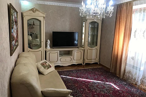 Квартиры Абхазии 3-комнатные, "Уютная для гостей до 5 человек" 3х-комнатная 3х-комнатная - фото
