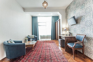 Отели Санкт-Петербурга с почасовой оплатой, "Silk Way Hotel" на час - цены