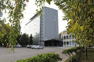 Гостиницы Костромы у парка, "Волга" у парка - цены