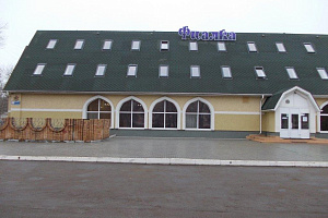 Гостиницы Нижнекамска с бассейном, "Фиалка" с бассейном - фото