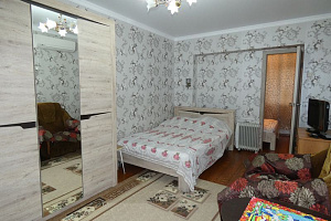 Квартиры Абхазии на месяц, 1-комнатная 75/4 кв 4 на месяц - фото