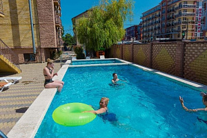 Отели Витязево с крытым бассейном, "ОСТРОВОК на Мира 78" с крытым бассейном - забронировать номер