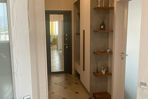 Квартиры Адлера с кухней, 3х-комнатная Богдана Хмельницкого 8 с кухней - снять